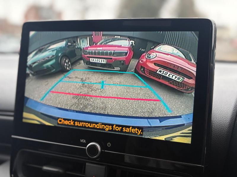 Used Toyota Yaris 2024 for sale - 77332475: Photo 32