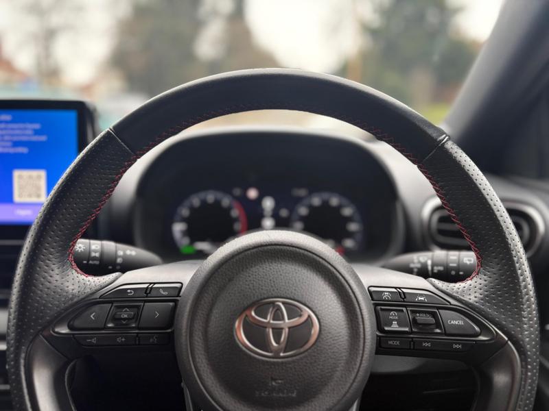 Used Toyota Yaris 2024 for sale - 77332475: Photo 40