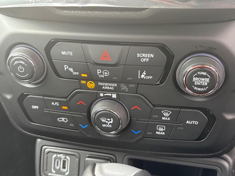 Used Jeep Renegade for sale - 78095001: Photo 39