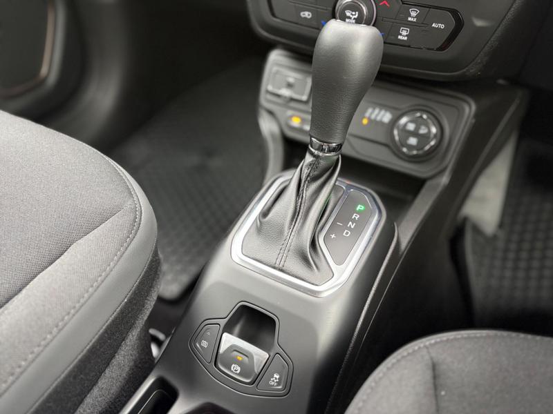 Used Jeep Renegade 2025 for sale - 76888079: Photo 30