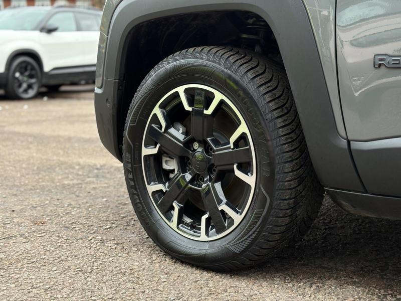 Used Jeep Renegade 2025 for sale - 76888079: Photo 7