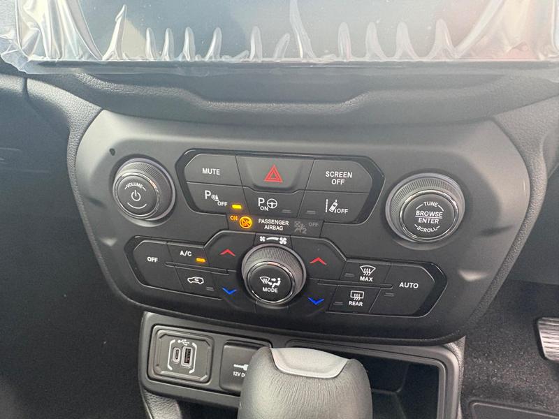 Used Jeep Renegade for sale - 78095008: Photo 11