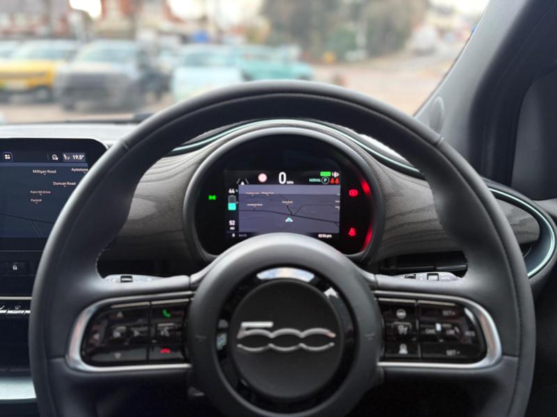 Used Fiat 500 2025 for sale - 76882391: Photo 26