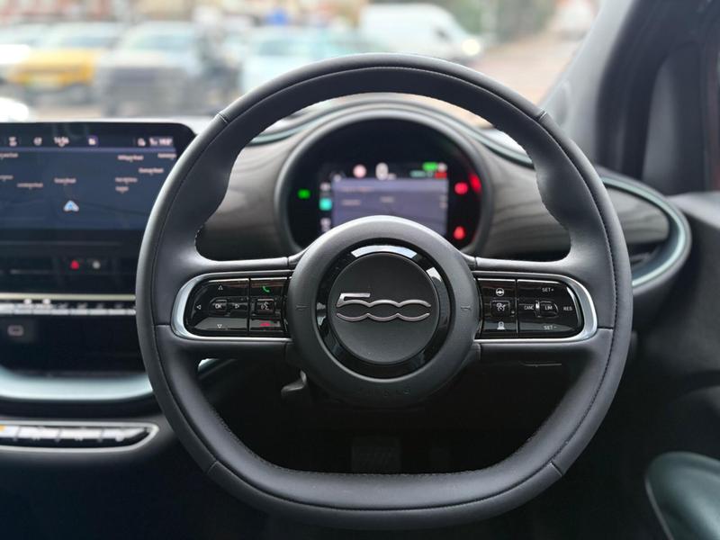 Used Fiat 500 2025 for sale - 76882391: Photo 27