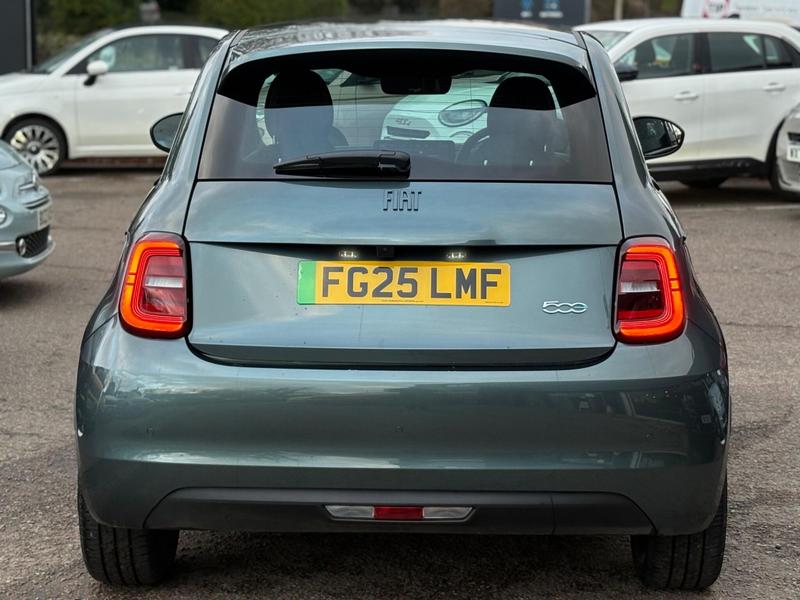 Used Fiat 500 2025 for sale - 76882391: Photo 5