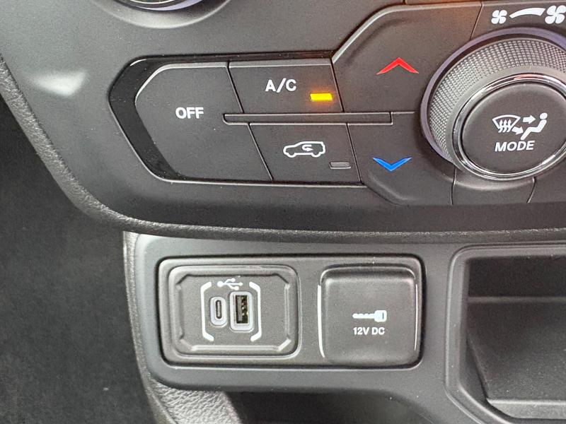 Used Jeep Renegade for sale - 78123423: Photo 24