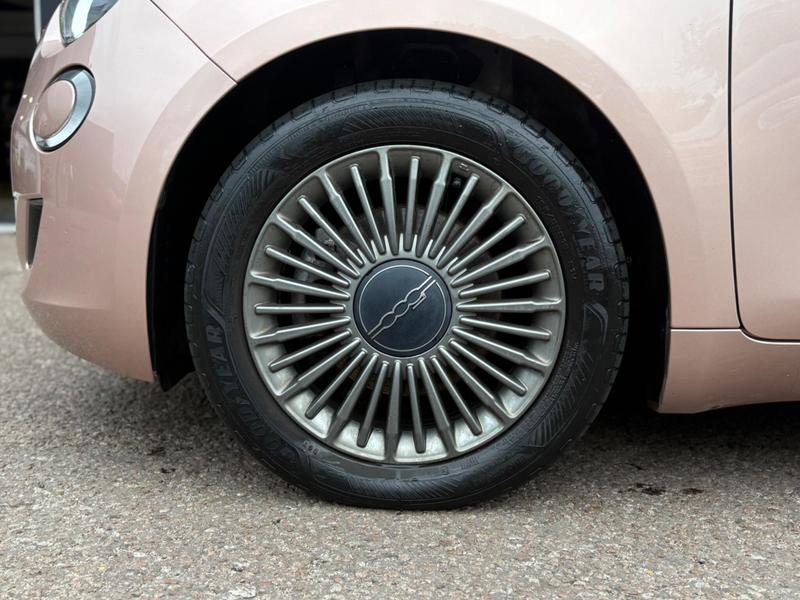 Used Fiat 500 2021 for sale - 76888217: Photo 6