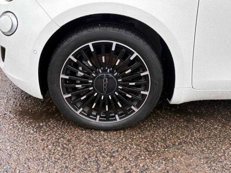 Used Fiat 500e 2025 for sale - 77697533: Photo 27