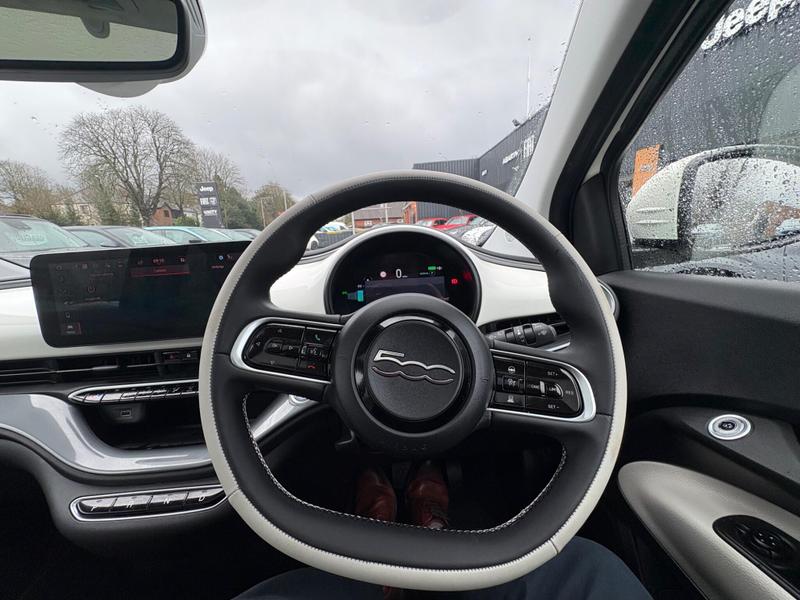 Used Fiat 500e 2025 for sale - 77697533: Photo 40