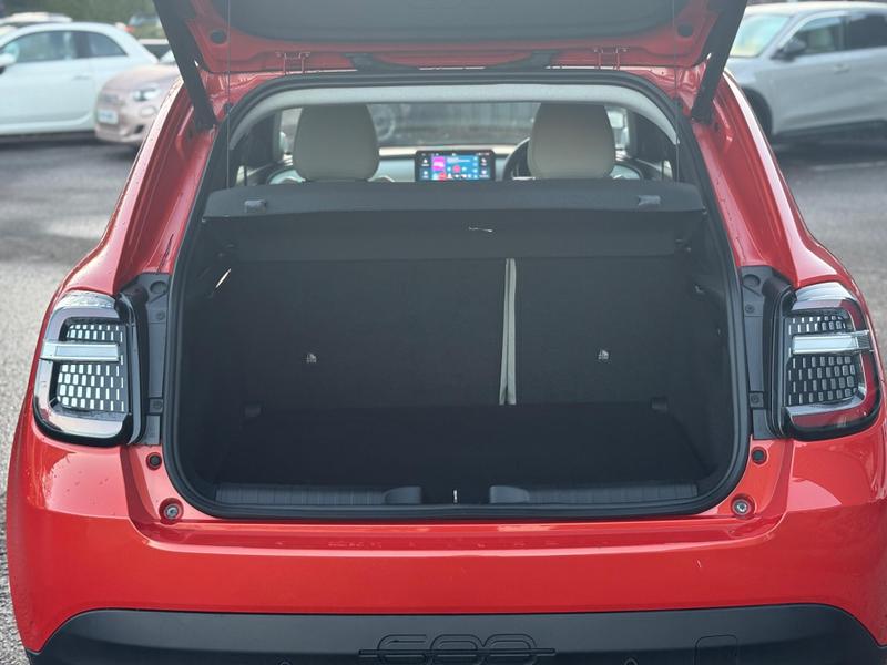 Used Fiat 600 2024 for sale - 76882587: Photo 30