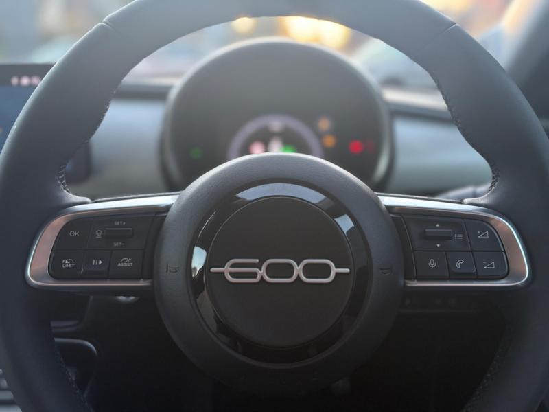 Used Fiat 600 2024 for sale - 76882587: Photo 32