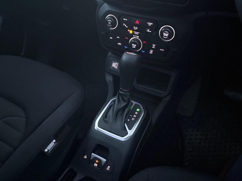 Used Jeep Renegade 2025 for sale - 76908619: Photo 12