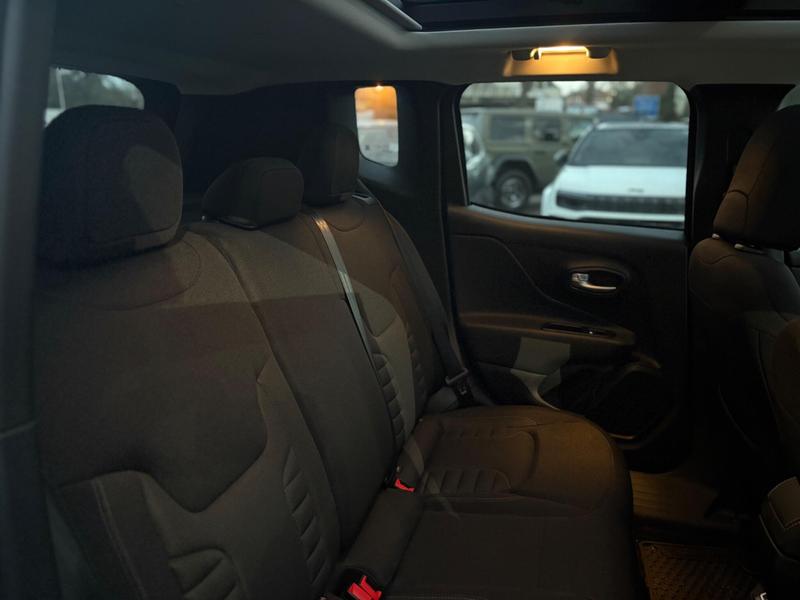 Used Jeep Renegade 2025 for sale - 76908619: Photo 16