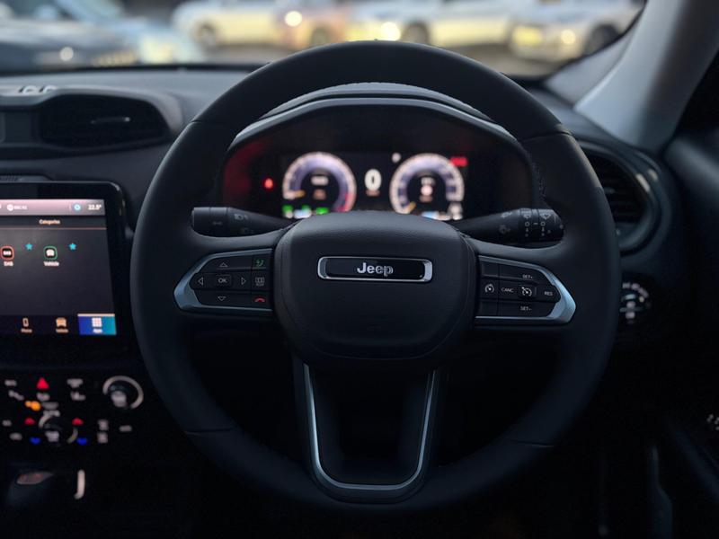 Used Jeep Renegade 2025 for sale - 76908619: Photo 32