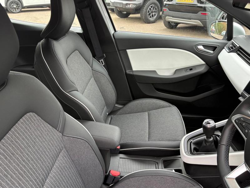 Used Renault Clio 2022 for sale - 78133835: Photo 13