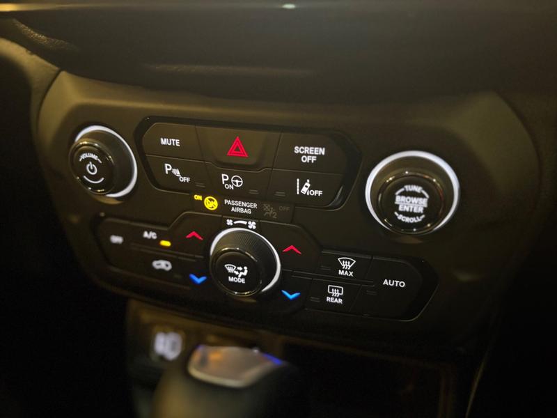 Used Jeep Renegade 2025 for sale - 76882379: Photo 16