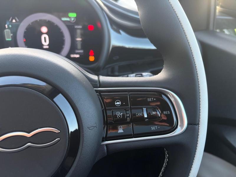 Used Fiat 500 2025 for sale - 77372406: Photo 23