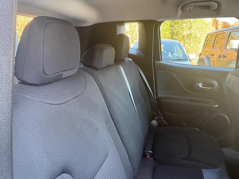 Used Jeep Renegade 2022 for sale - 77718611: Photo 17