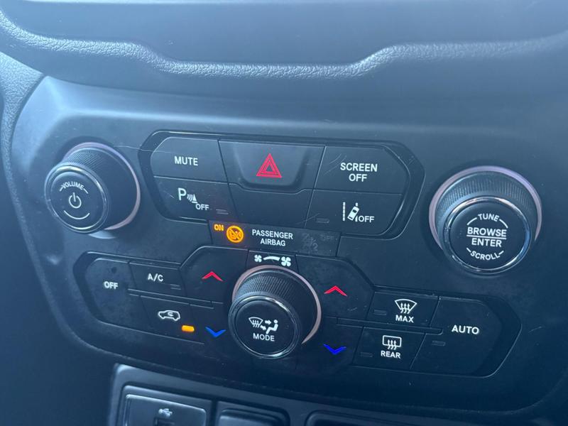 Used Jeep Renegade 2022 for sale - 77718611: Photo 18