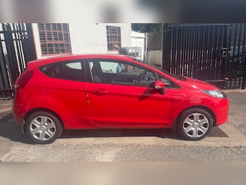 Used Ford Fiesta 2011 for sale - 79205222: Photo