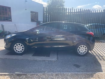 Used Hyundai i30 2014 for sale - 79865487: Photo