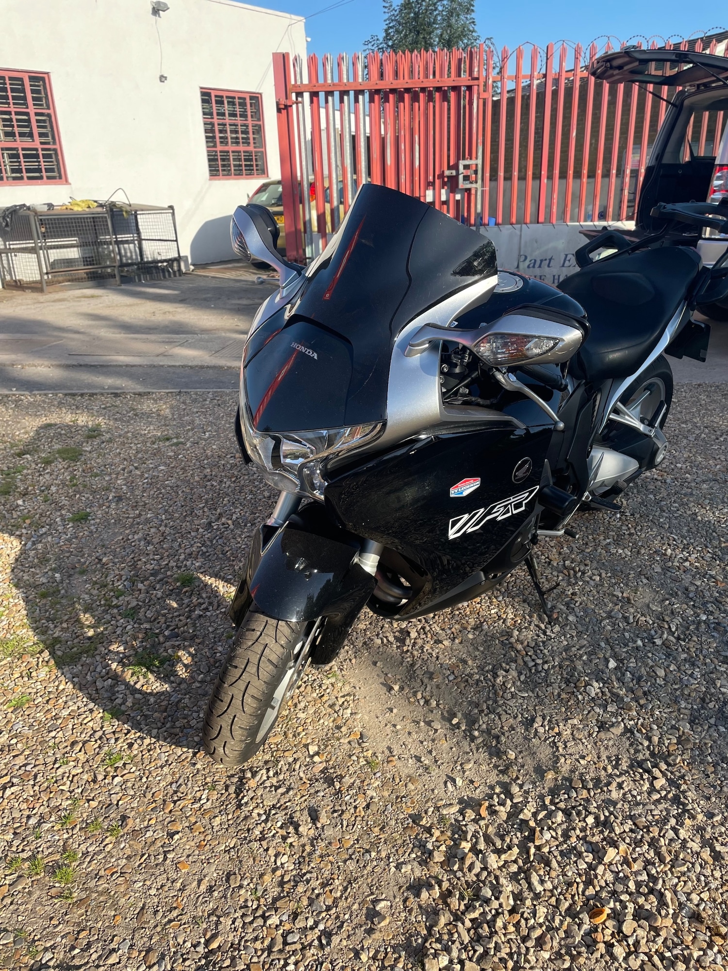 Used Honda VFR 2012 for sale - 78915281: Photo 3