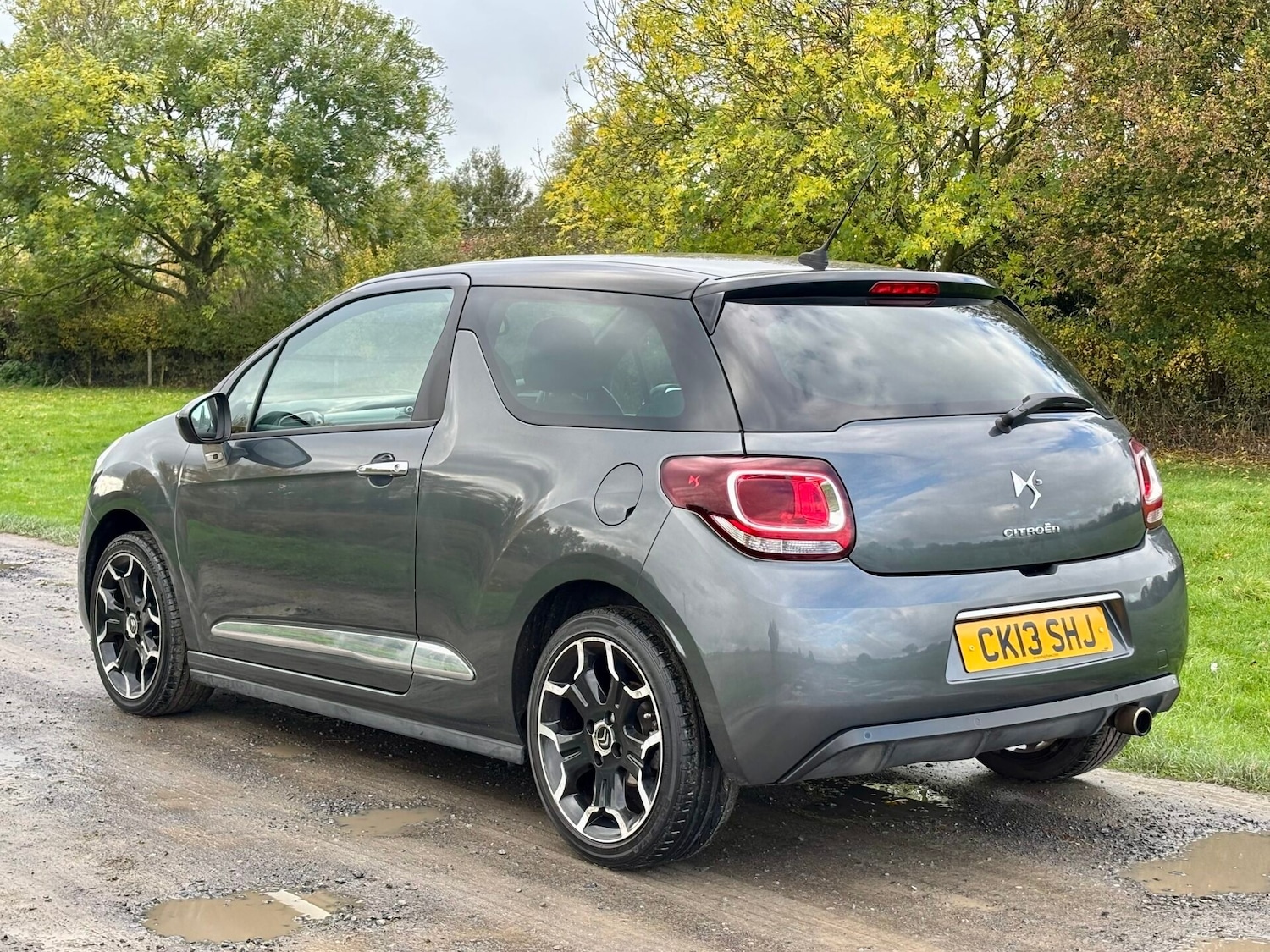 Used Citroen DS3 2013 for sale - 76340409: Photo 3