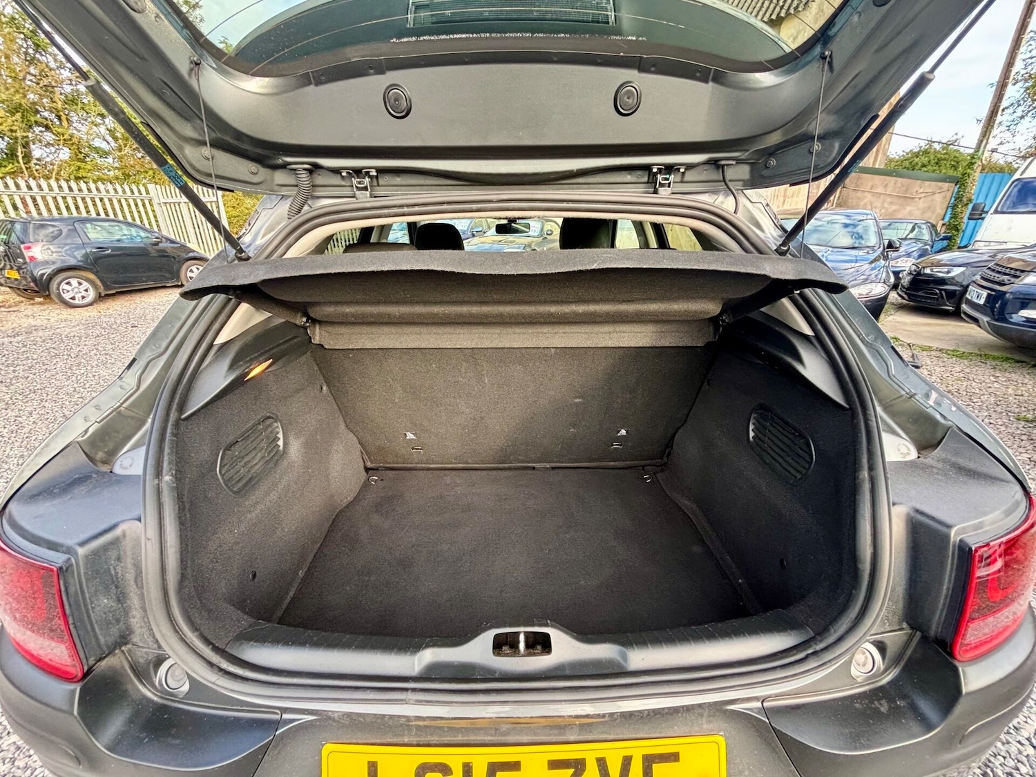 Used Citroen C4 Cactus 2015 for sale - 76126594: Photo 16