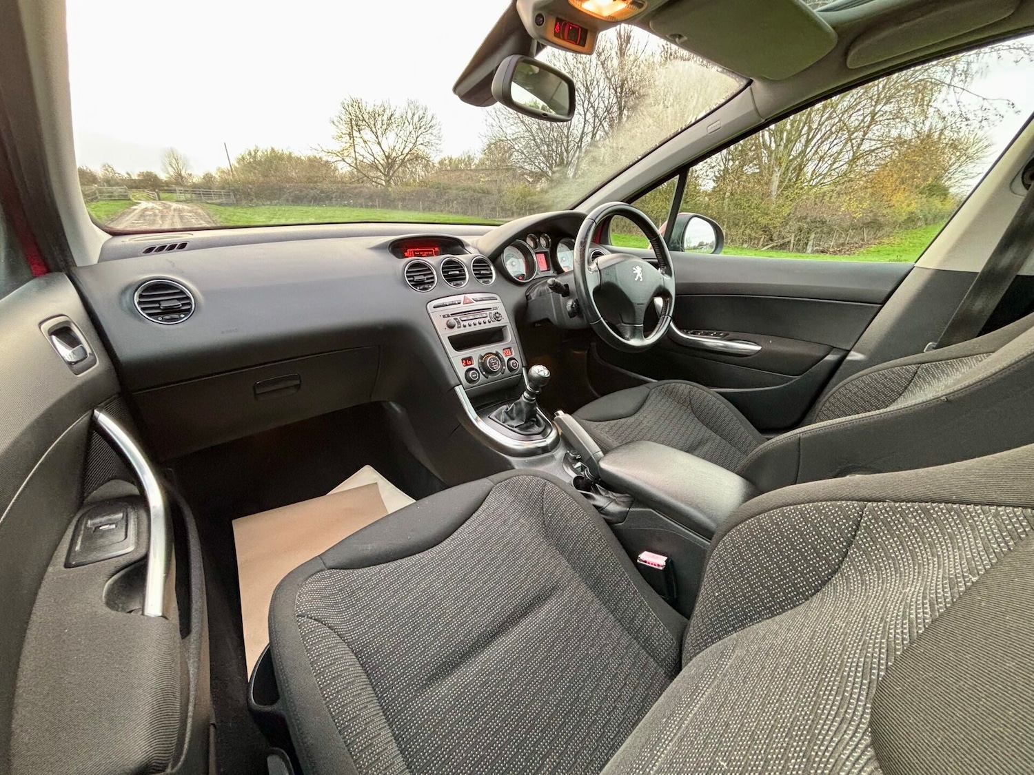 Used Peugeot 308 2010 for sale - 76576681: Photo 10