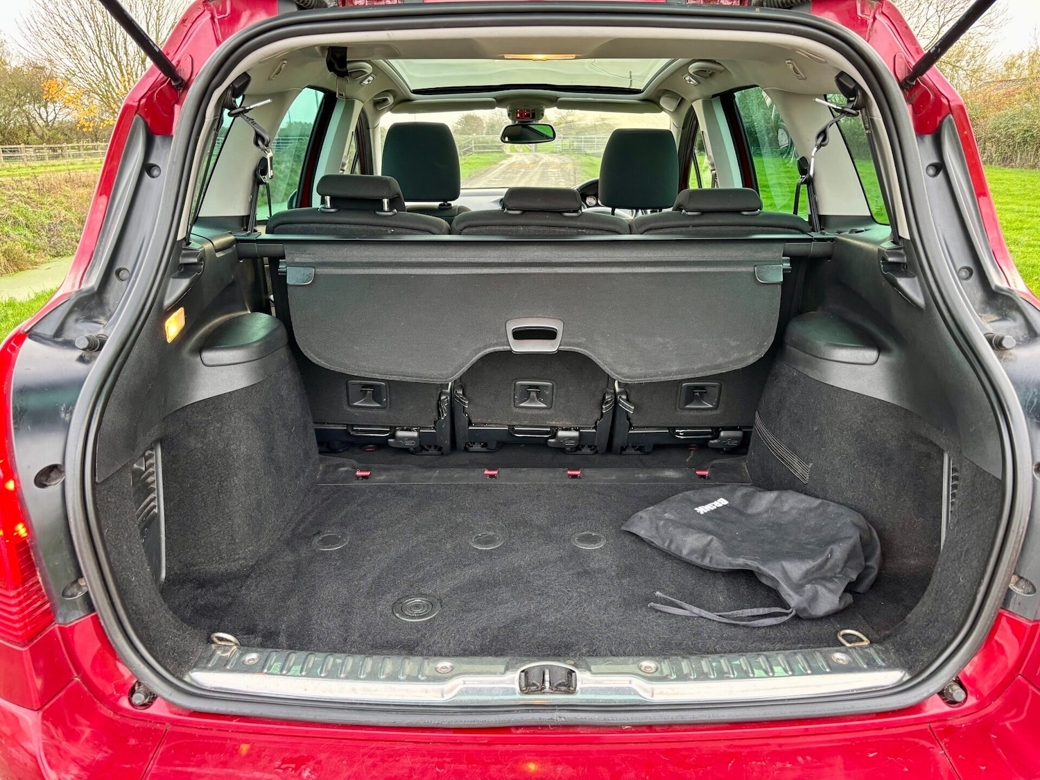 Used Peugeot 308 2010 for sale - 76576681: Photo 12