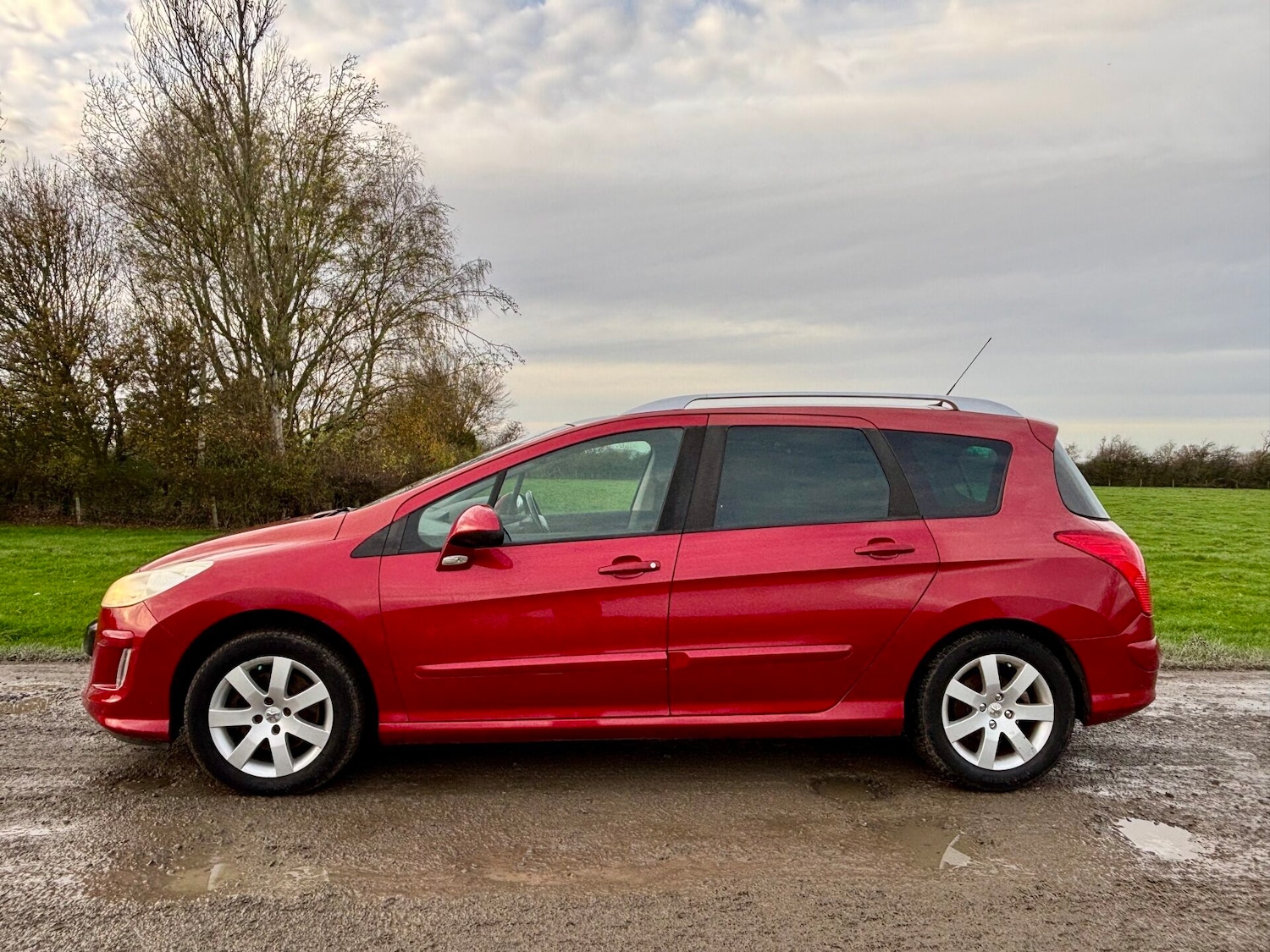 Used Peugeot 308 2010 for sale - 76576681: Photo 2