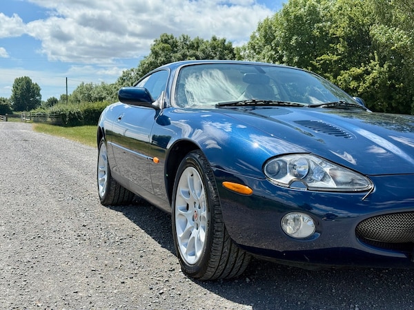 Used Jaguar XK8 2001 for sale - 75299854: Photo 3