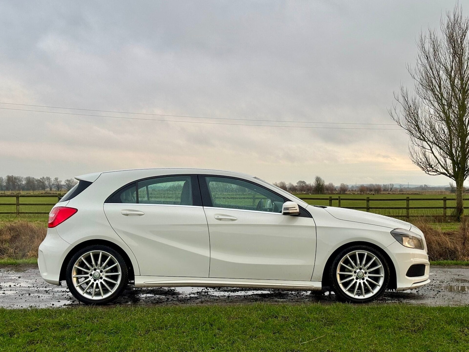 Used Mercedes-Benz A-Class 2013 for sale - 77258375: Photo 6