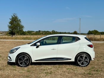 Used Renault Clio 2017 for sale - 79512907: Photo
