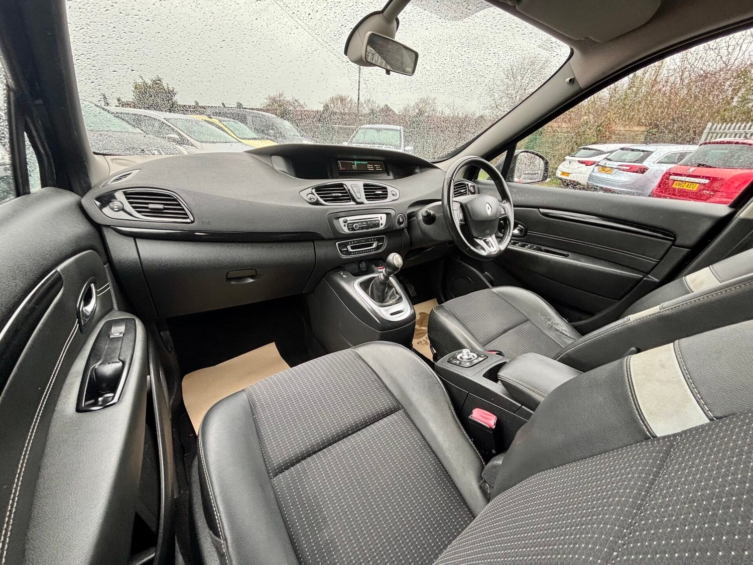 Used Renault Grand Scenic 2014 for sale - 76979428: Photo 10