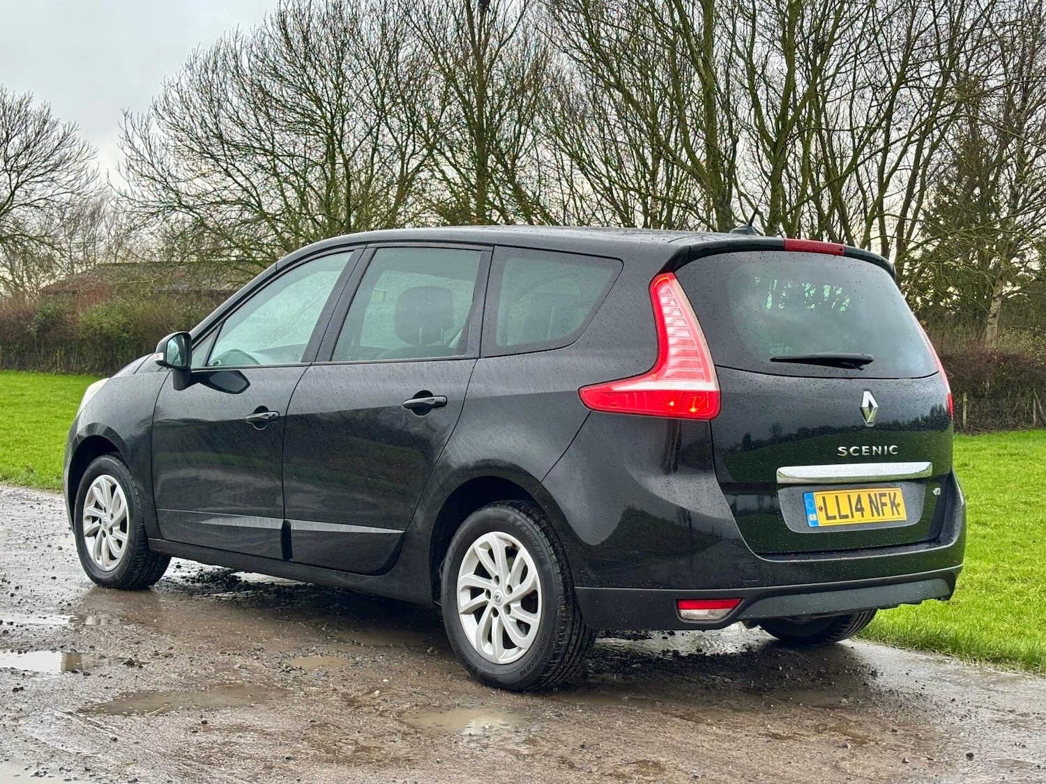 Used Renault Grand Scenic 2014 for sale - 76979428: Photo 8