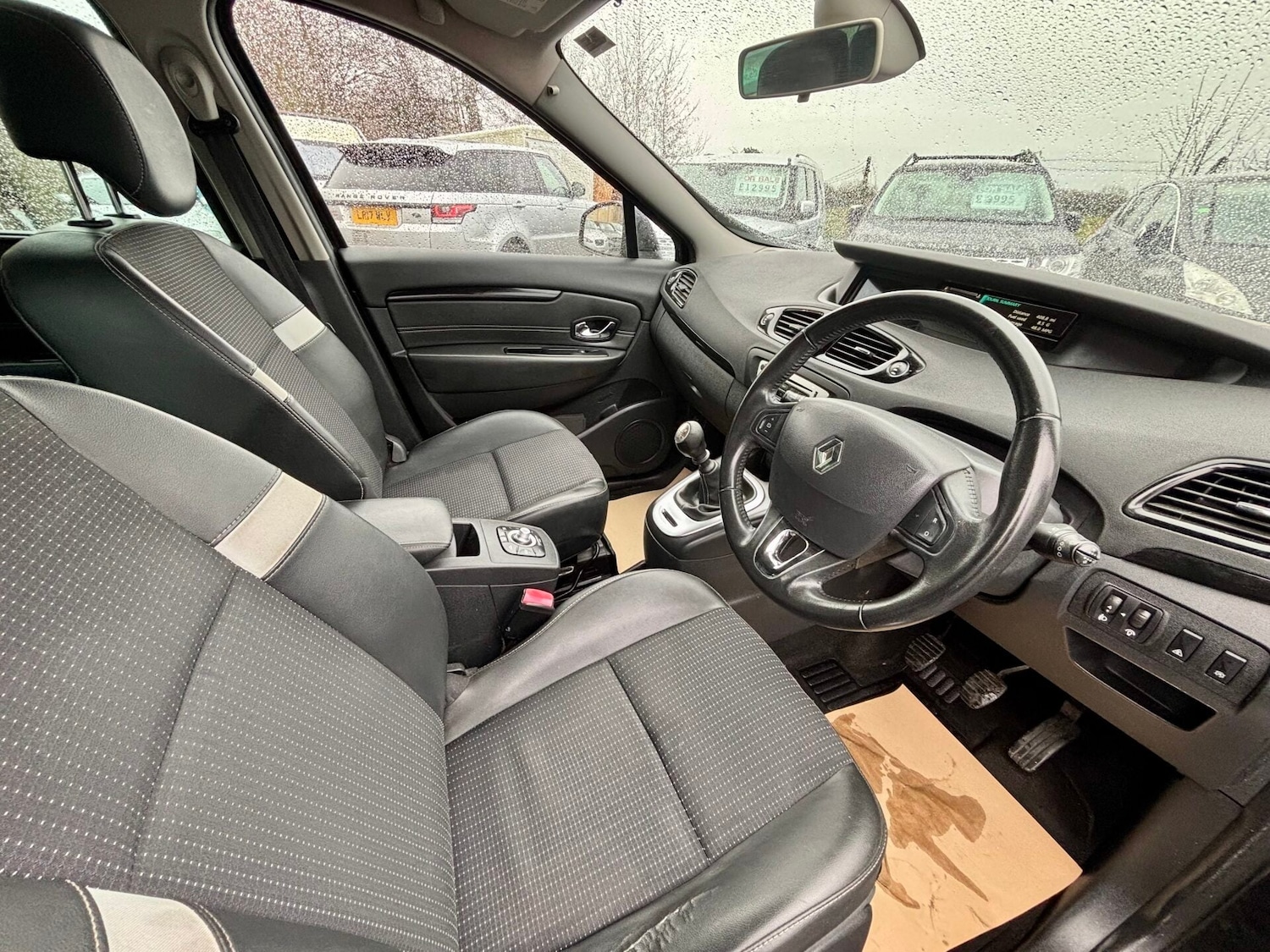 Used Renault Grand Scenic 2014 for sale - 76979428: Photo 9