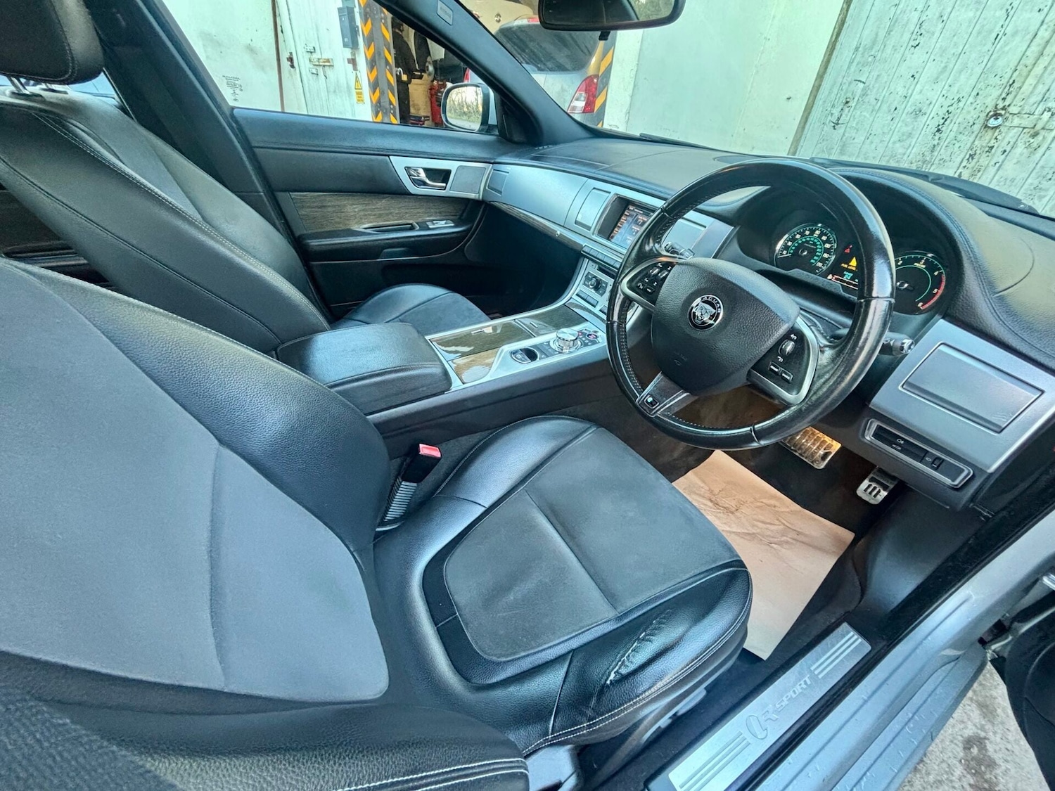 Used Jaguar XF 2014 for sale - 76706020: Photo 10