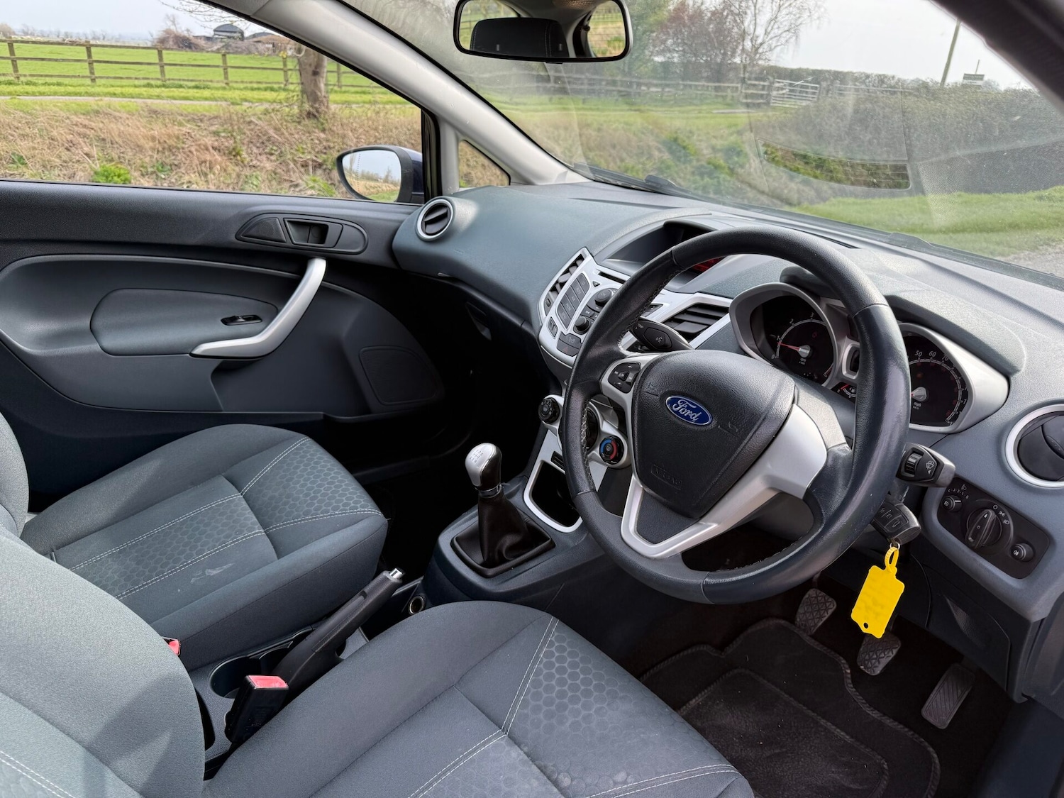 Used Ford Fiesta 2011 for sale - 77997100: Photo 8