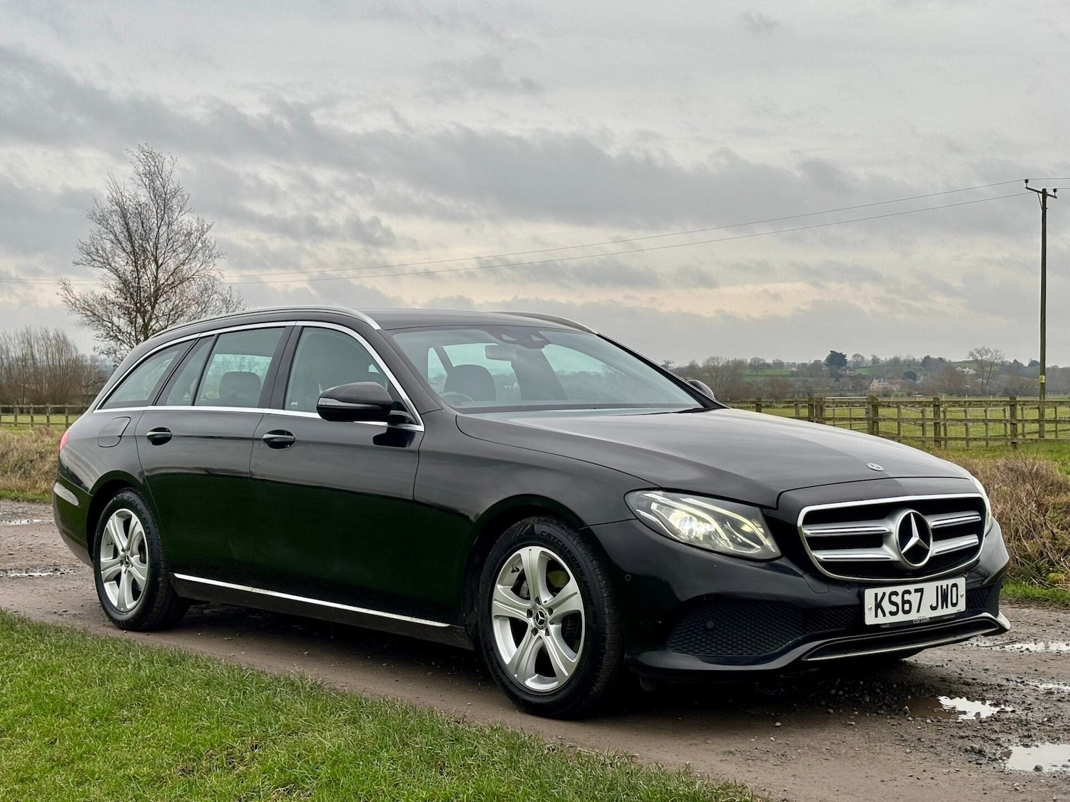 Used Mercedes-Benz E Class 2017 for sale - 77335915: Photo 6