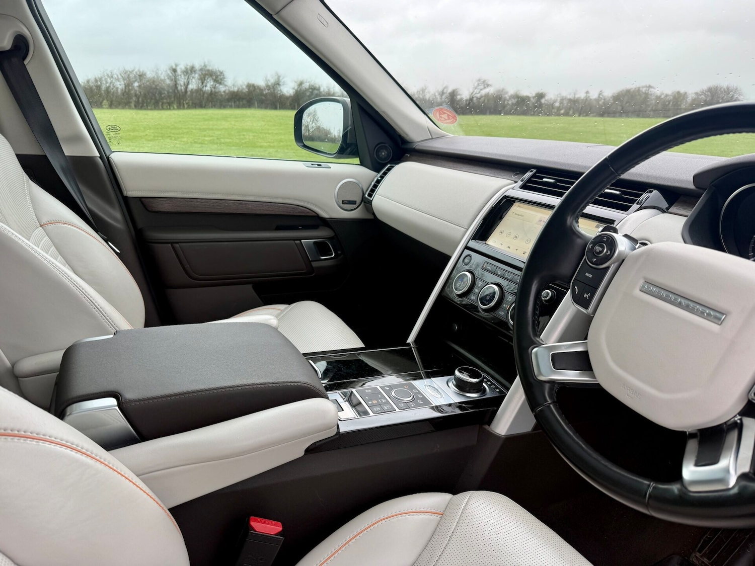 Used Land Rover Discovery 2017 for sale - 77382220: Photo 12