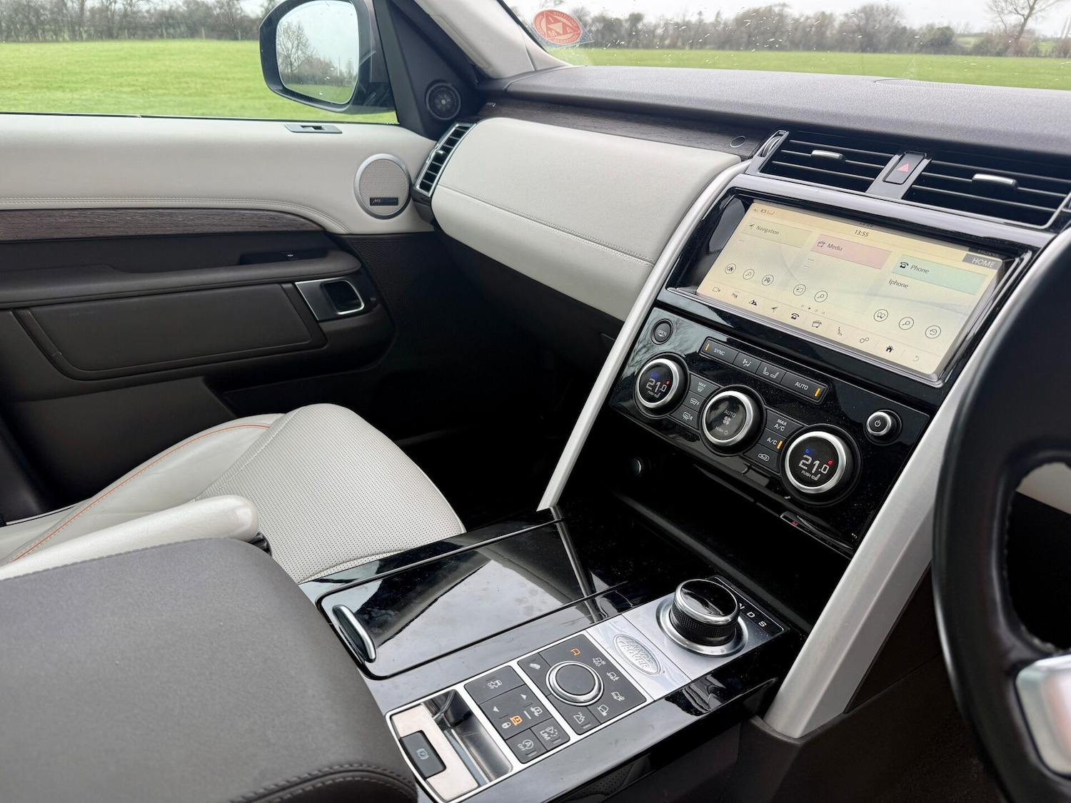 Used Land Rover Discovery 2017 for sale - 77382220: Photo 13