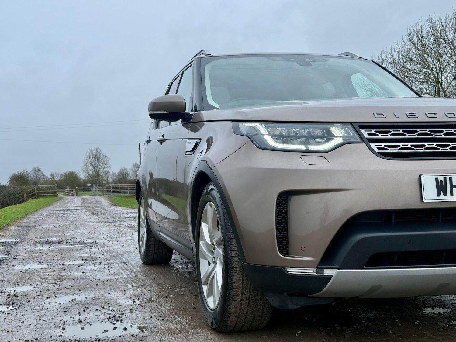 Used Land Rover Discovery 2017 for sale - 77382220: Photo 2