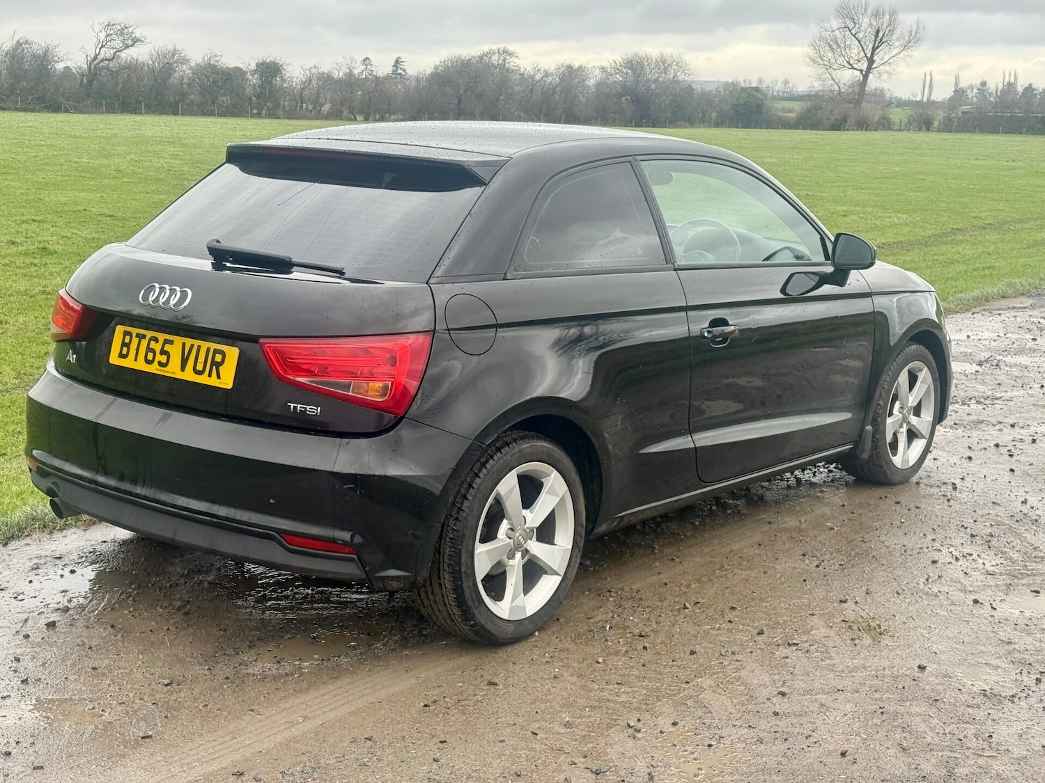 Used Audi A1 2015 for sale - 77382218: Photo 2