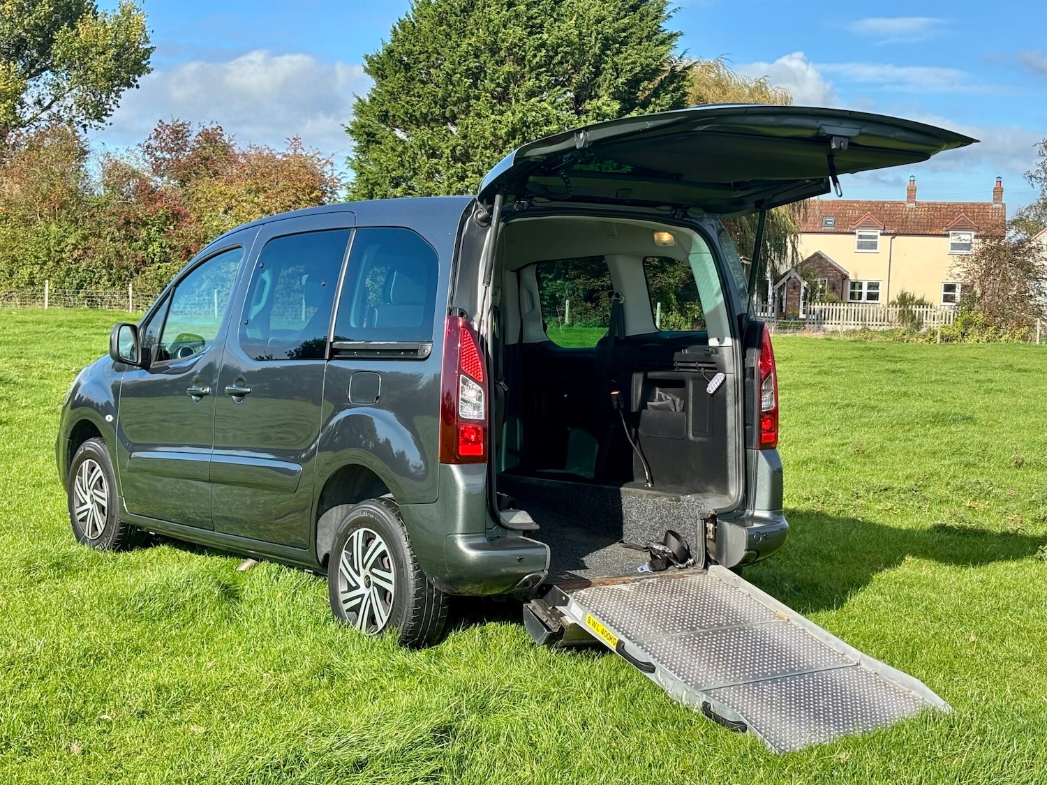 Used Citroen Berlingo Multispace 2018 for sale - 76218974: Photo 2