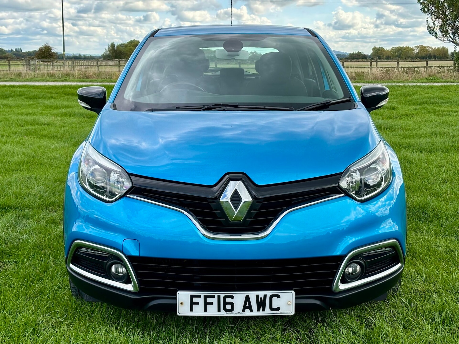 Used Renault Captur 2016 for sale - 76069821: Photo 4