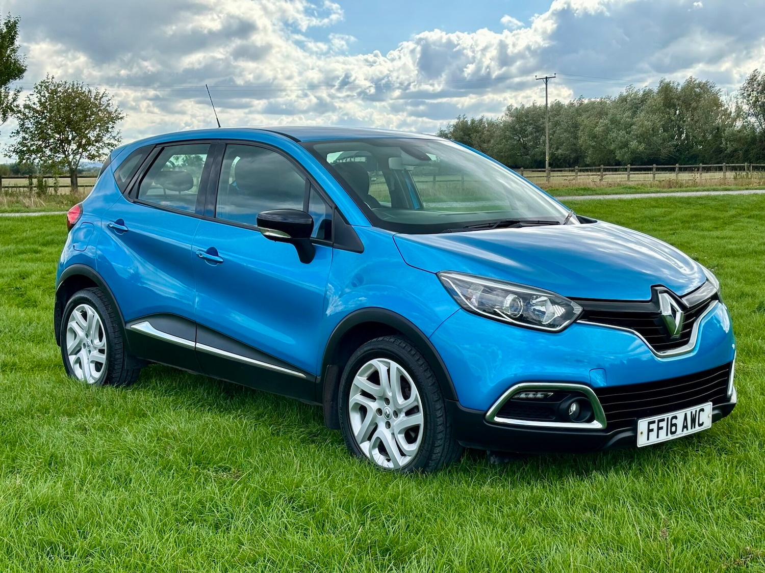Used Renault Captur 2016 for sale - 76069821: Photo 6