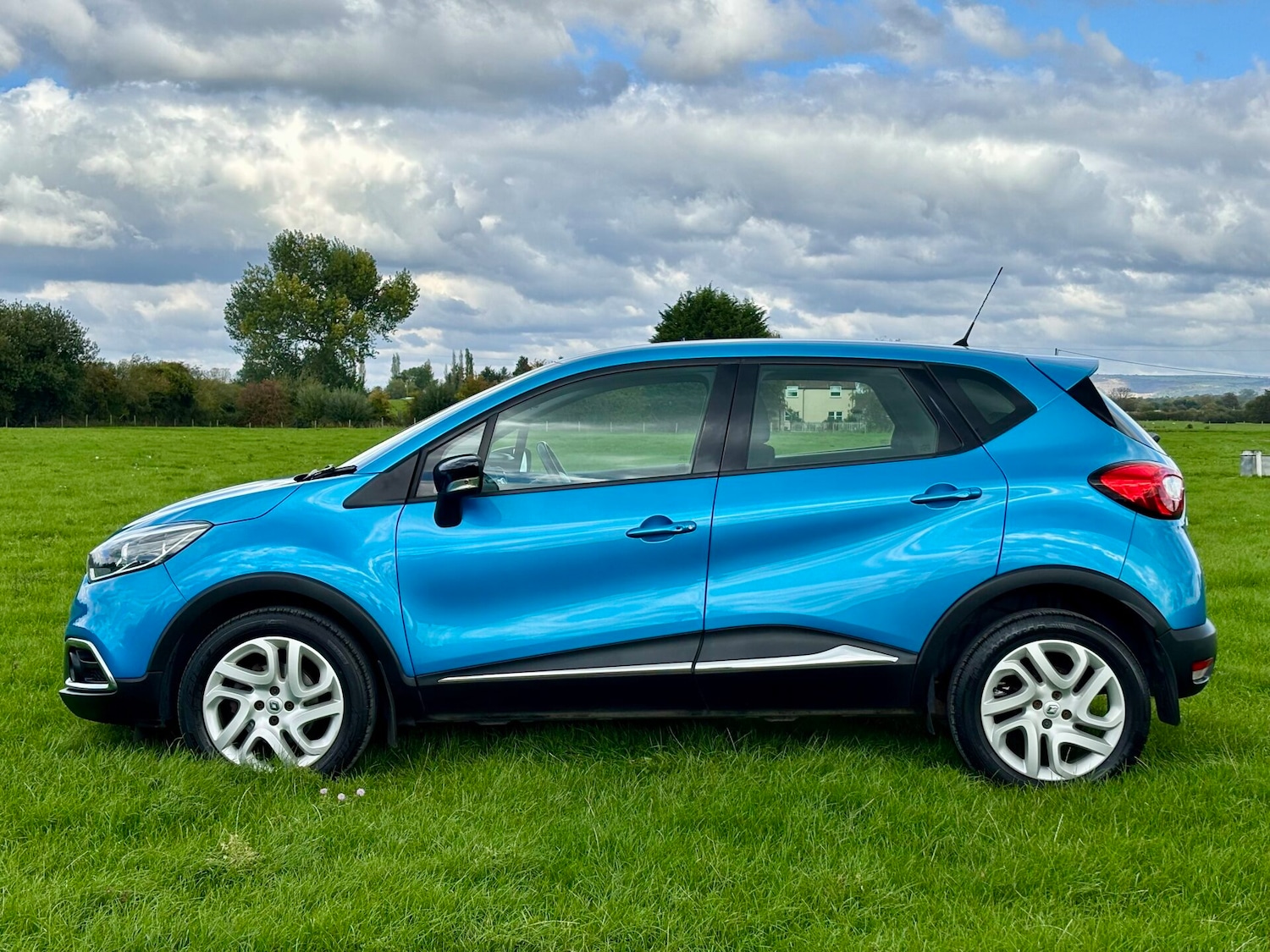 Used Renault Captur 2016 for sale - 76069821: Photo 8