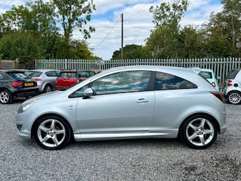 Used Vauxhall Corsa 2010 for sale - 76177163: Photo 2