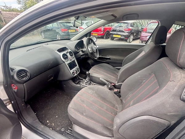Used Vauxhall Corsa 2010 for sale - 76177163: Photo 9